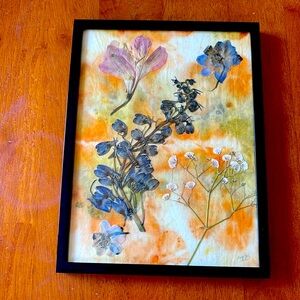 Holidays 🎄🎄🎄Handmade Pressed Flowers on Hand Dyed Flower Imprinted Fabric.